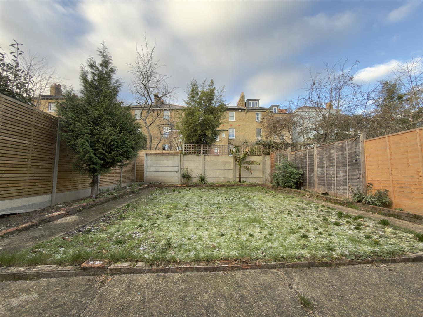 Shaftesbury Road, London